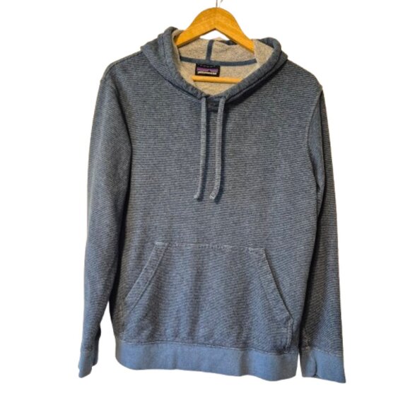 Patagonia Blue Hoodie Size Medium - Picture 1 of 13